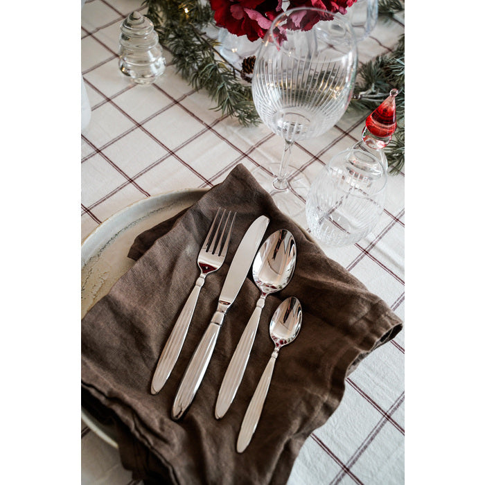 Magnor - Alba Fine Line rödvin 48 cl