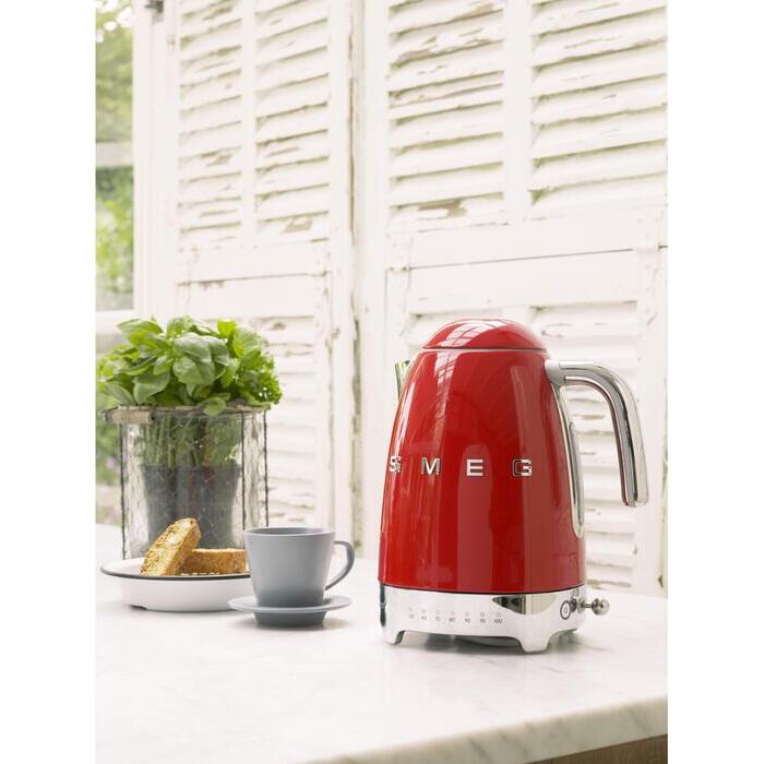 SMEG KLF04 Vattenkokare 1,7 L Röd