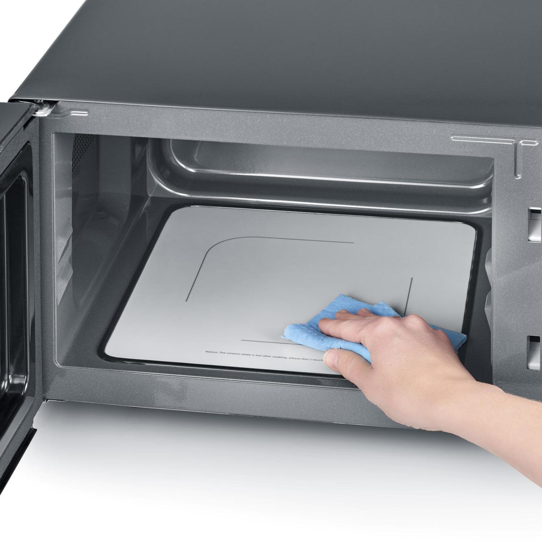 Severin - Mikrovågsugn 900W bottenplatta i glaskeramik 25 liter MW 7763