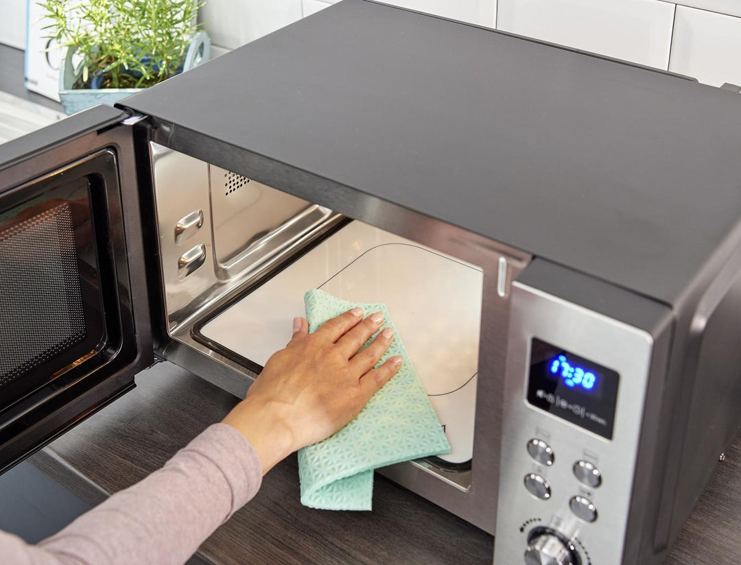 Severin - Mikrovågsugn 900W med varmluftsfunktion 25 liter MW 7777