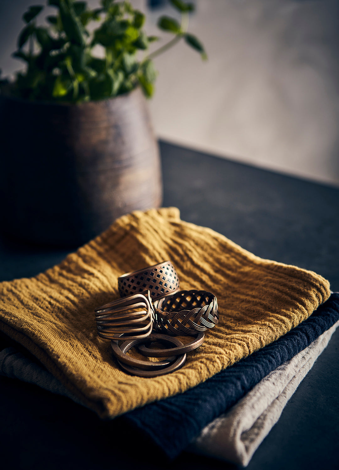 Affari of Sweden - ODIN Servettring, set om 4, Mässingsfärgad